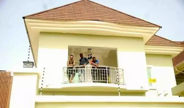 Singer Oritsefemi Moves Into His N400M New Lekki Mansion (Photos)